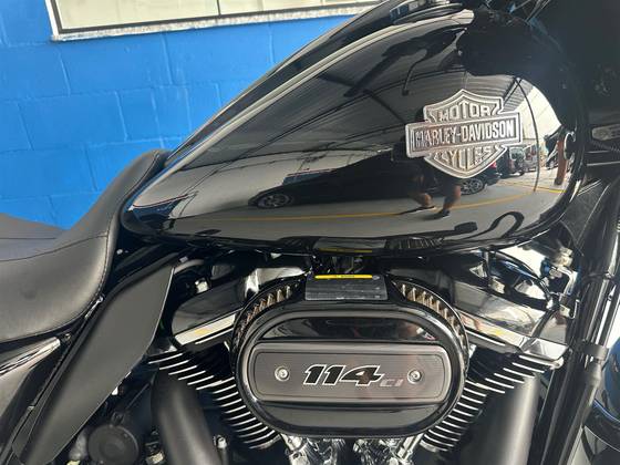 HARLEY-DAVIDSON STREET GLIDE SPECIAL 